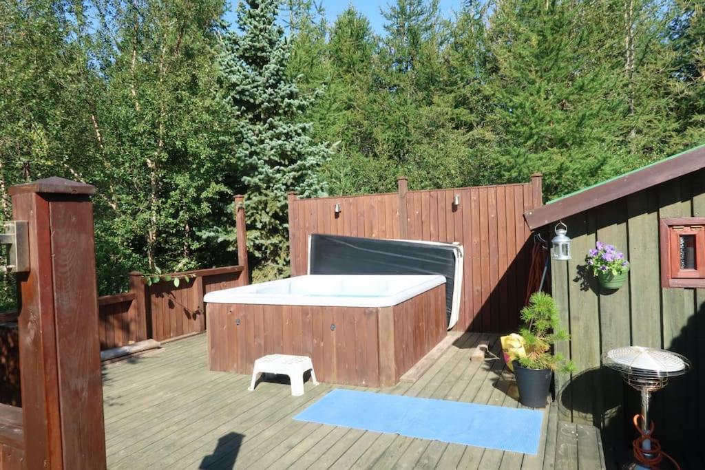 Cottage With Hot Tub In Beautiful Surroundings Hroarsstathir Экстерьер фото